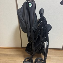 【Aprica】ラクーナクッションフリー ブラック 荷物フック付きの画像