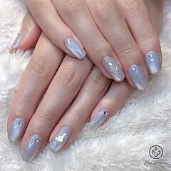 週一から働けるネイルサロンのネイリスト募集！シフト自由です！働いてるネイリストはお母さんのみの画像