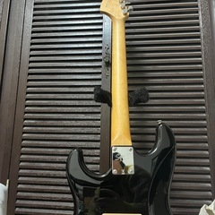 Squier by Fender Affinityストラトキャスターの画像