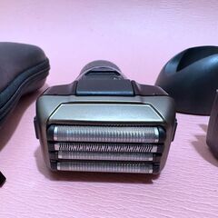 電動シェーバー】AZUMA GS-5566-RE フルセット｜リチウム電池式・洗浄可・充電台＆ケース付き！の画像