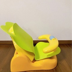 新品未使用　はじめてのお風呂から使えるバスチェア イエロー 91593の画像