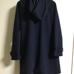 ネイビー ダッフルコート フード付きの画像