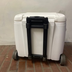 保冷IGLOOキャリー付きクーラーボックスの画像