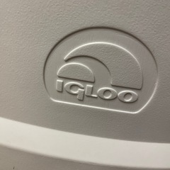 保冷IGLOOキャリー付きクーラーボックスの画像