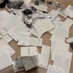 手芸　ボタン・ビーズ・アクセサリー素材セット　未使用の画像