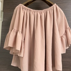 LIP SERVICE トップスの画像