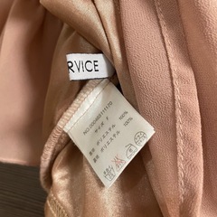 LIP SERVICE トップスの画像