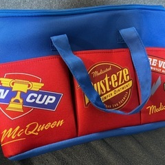 【新品ﾀｸﾞ付き】カーズ大きなﾎﾟｹｯﾄ付きﾊﾞｽｹｯﾄの画像