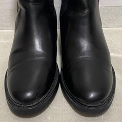 【新品級】ZARA リブ付き フラットアンクルブーツ 24.0cm EU37 黒の画像