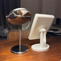 IKEA拡大鏡付ミラー＆LEDライト付ミラーの画像
