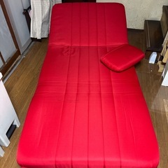 ソファーベッドの画像