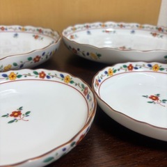 ★引き取り限定★橘吉　大皿小皿の画像