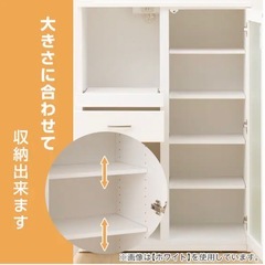 食器棚の画像