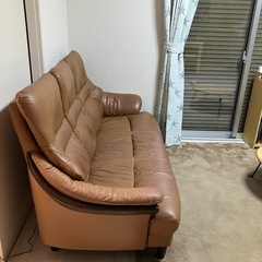 レザーソファー3人用の画像