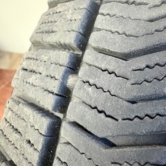 215/45/17冬VRX2の画像