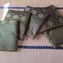 座布団　5枚セット　中古の画像