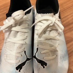 PUMA サッカースパイク　22.0センチの画像