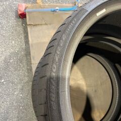 配達可!!PIRELLI ピレリ P-ZERO 285/30ZR22 アウディ承認マーク付（AO） サマータイヤ 1本の画像