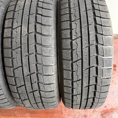 215/65/16冬トーヨーの画像