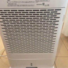 アイリス　衣類乾燥除湿機　IJDC-K80-Wの画像