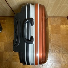 スーツケース　キャリーケースの画像