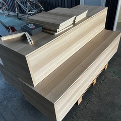 【3台です】IKEA 棚 BESTA（ベストー）シェルフユニット扉付×3の画像