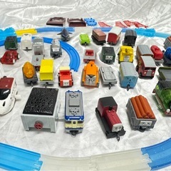 まとめ売り⭐️カプセルプラレール トーマス&レール ミニカーセット ガチャガチャの画像