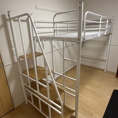 階段付きロフトベッドの画像