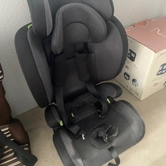 締め切りました。チャイルドシートの画像