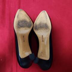 フェラガモのパンプス　ブラックの画像