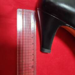 フェラガモのパンプス　ブラックの画像