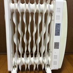 オイルヒータ　アイリスオーヤマ　IWH-1210M　ウェーブ型の画像