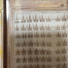 つけまつ毛(新品4個、使用済み3個) +ピンセット＋まつげ用グルーの画像