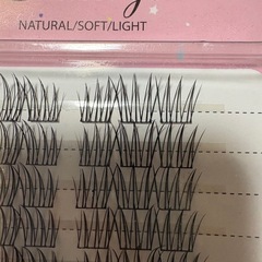 つけまつ毛(新品4個、使用済み3個) +ピンセット＋まつげ用グルーの画像