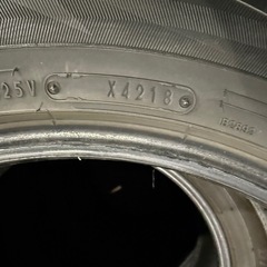 235/50r18 スタッドレス　バリ溝の画像