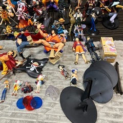 ワンピースフィギュアなどの画像