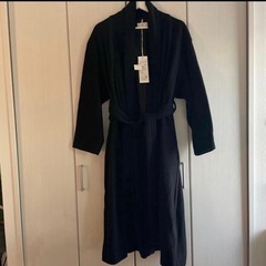 新品タグ付ATONロングコート
の画像