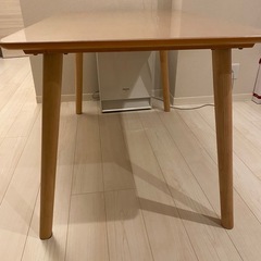 ダイニングテーブル（東京インテリア）の画像