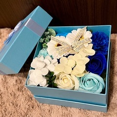 🎁ギフトBOX入りソープフラワーの画像