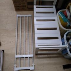 超お買い得　極上美品　ニトリ　伸縮式　フリーラック　キッチン　押し入れ　突っ張り棒　ハンガーラック　物干し竿の画像