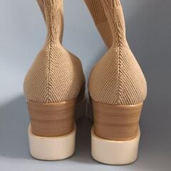 ニットショートブーツの画像