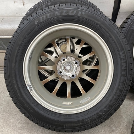 スタッドレス　175/65R15  ダンロップ　バリ山