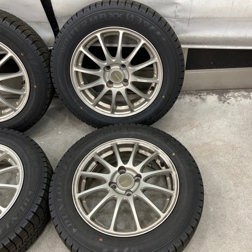 スタッドレス　175/65R15  ダンロップ　バリ山