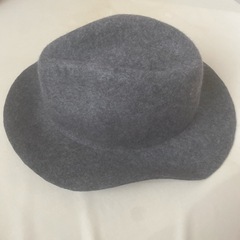 未使用　グレー 中折れハット　CA4LAの画像