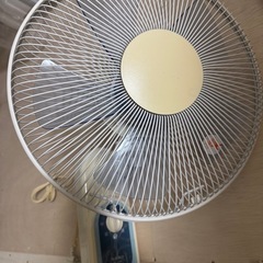 扇風機（普通サイズ）の画像