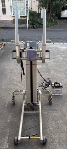 車椅子用電動リフター