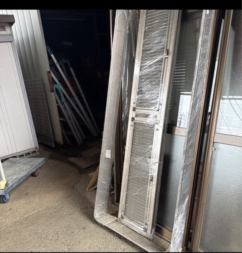 ドア用網戸。折りたたみ網網戸