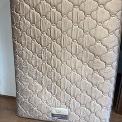 シーリーダブルマットレスの画像