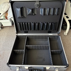 ジェラルミンケース　大型　の画像