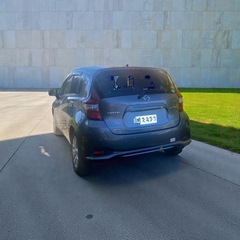 日産　ノート ハイブリッド　メダリスト　車検たっぷり　H30　低走行の画像